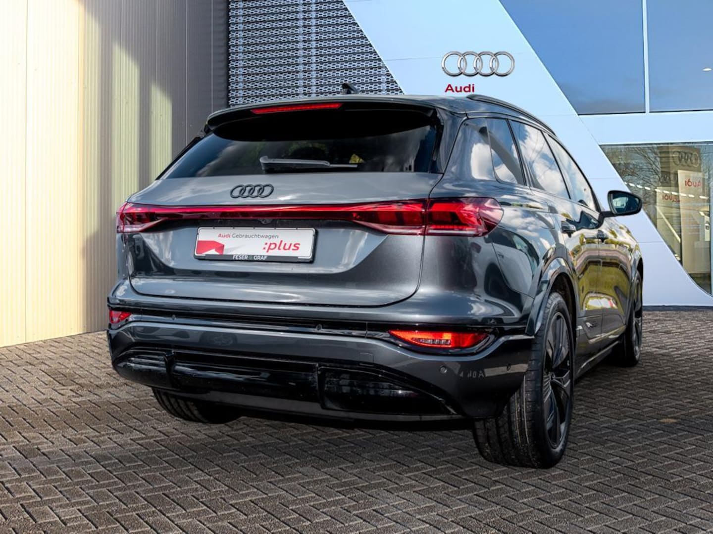 Bild über Audi Q6 SUV e-tron e-tron performance - für weitere Informationen kontaktieren Sie den Audi Partner