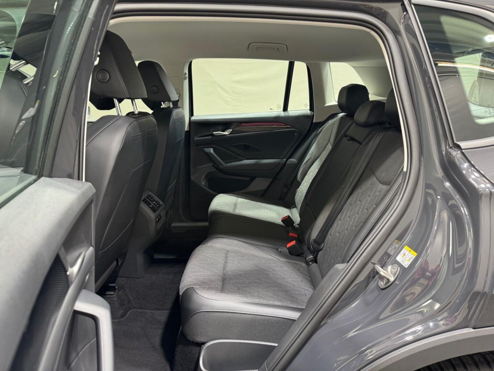 Volkswagen Tiguan – Bild 20