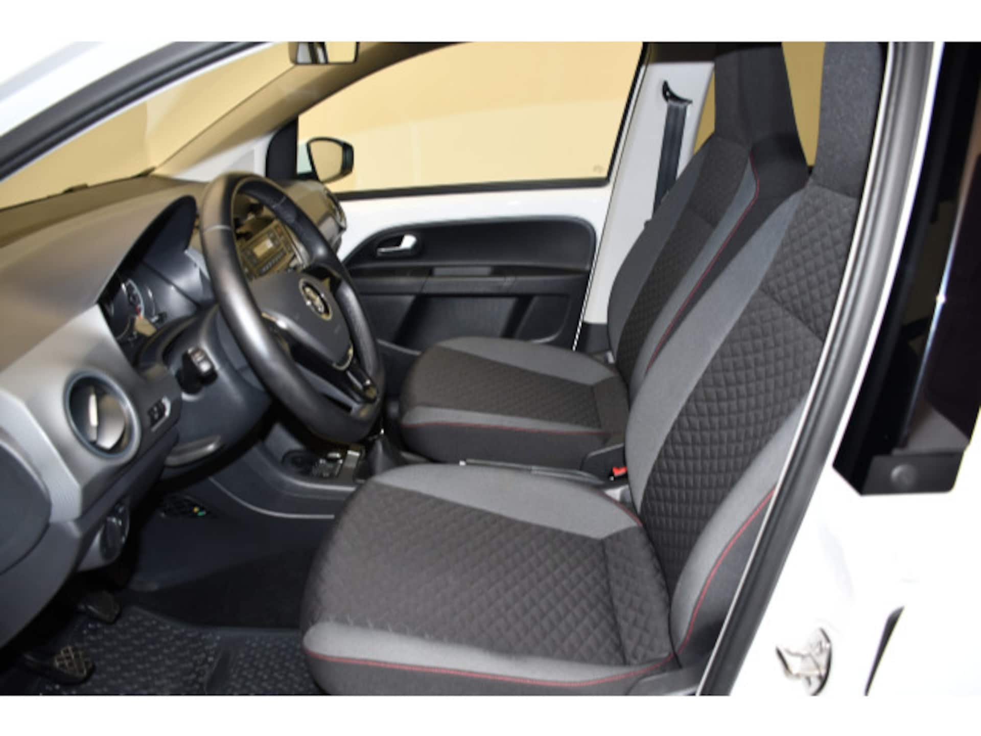 Volkswagen up! join up!