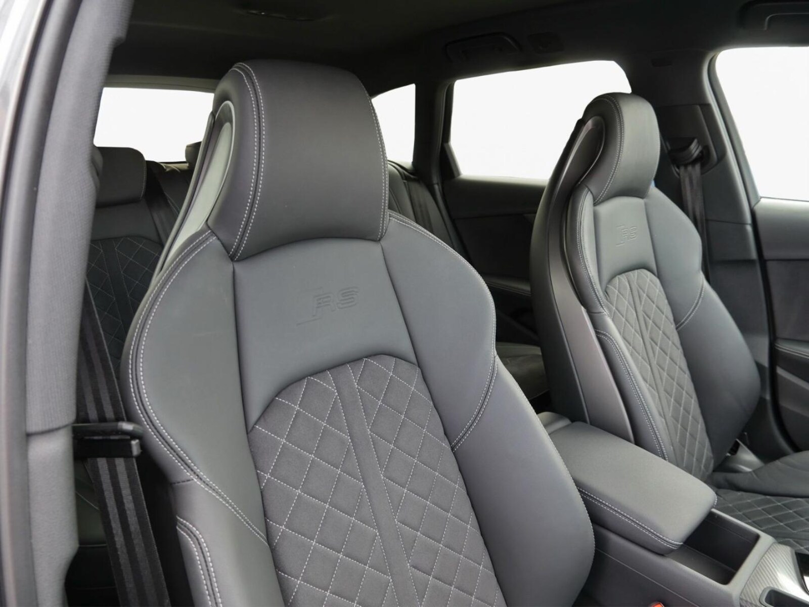 Audi RS 4 Avant – Bild 10