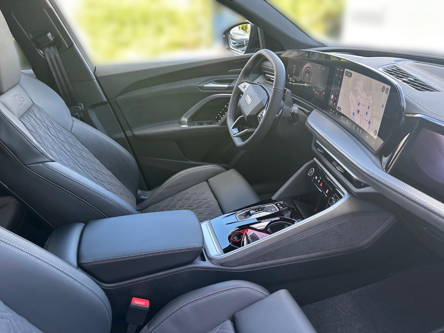 Bild über Audi Q5 SUV e-hybrid e-hybrid quattro S tronic - für weitere Informationen kontaktieren Sie den Audi Partner
