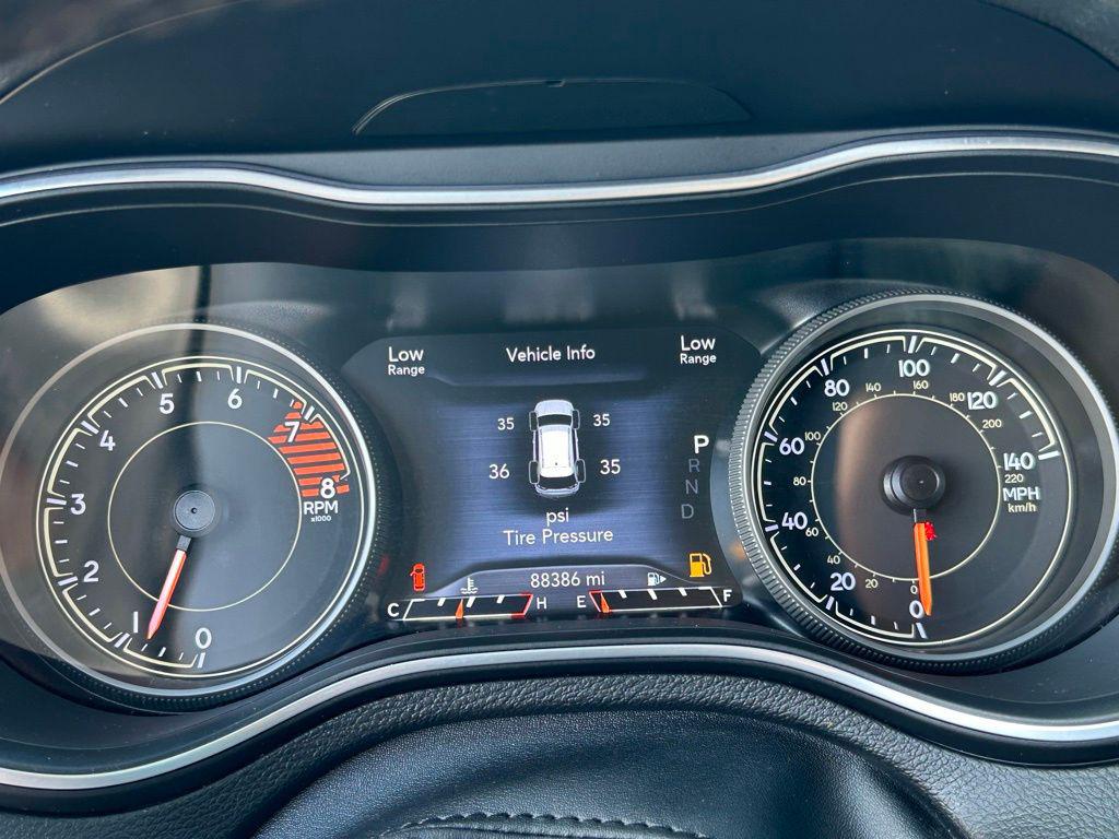 2021 Jeep Cherokee Latitude Lux - Photo 28