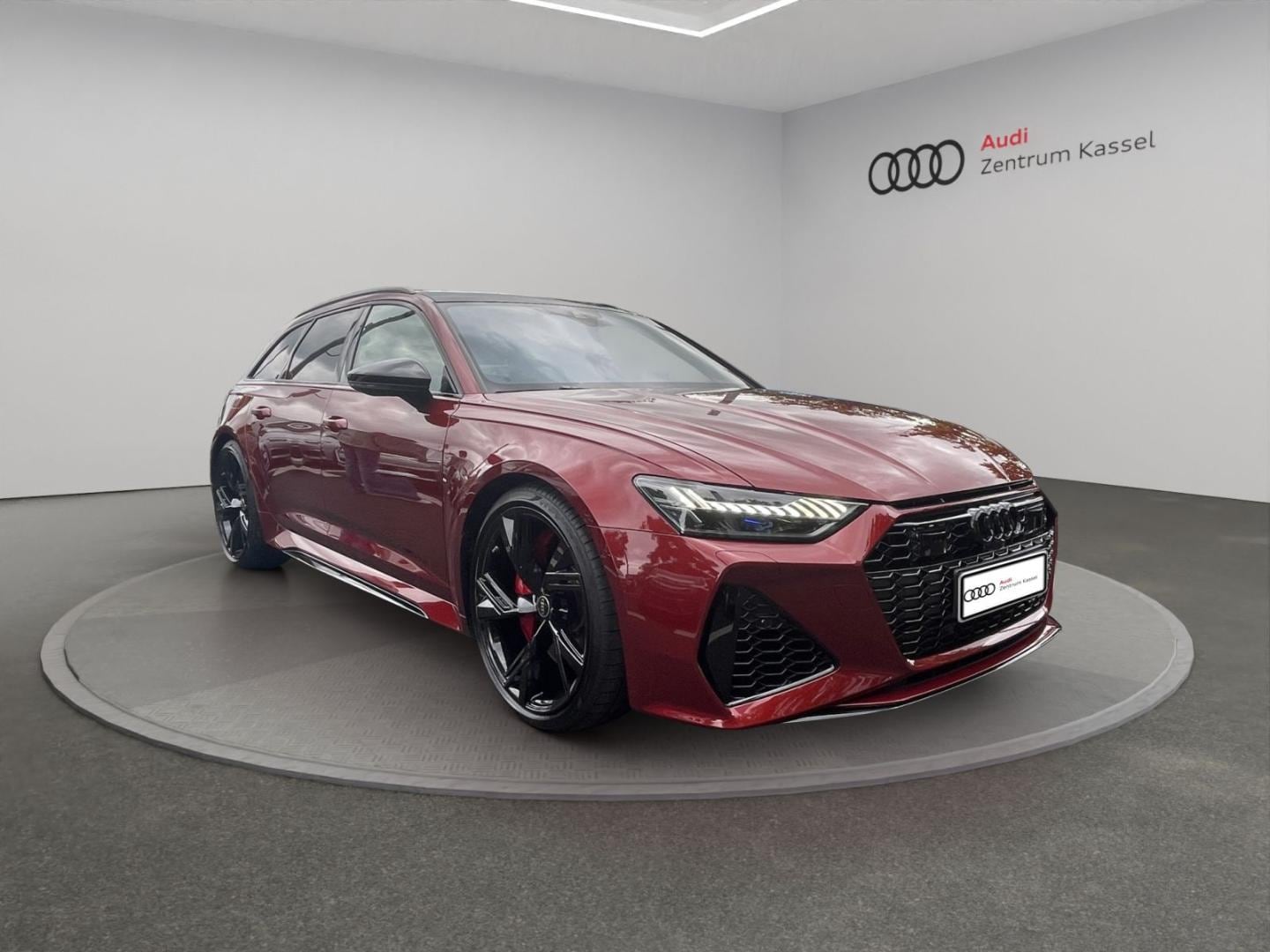Bild über Audi RS 6 Avant TFSI quattro tiptronic - für weitere Informationen kontaktieren Sie den Audi Partner