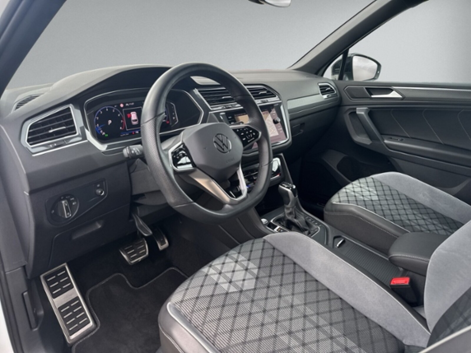 Volkswagen Tiguan – Bild 8
