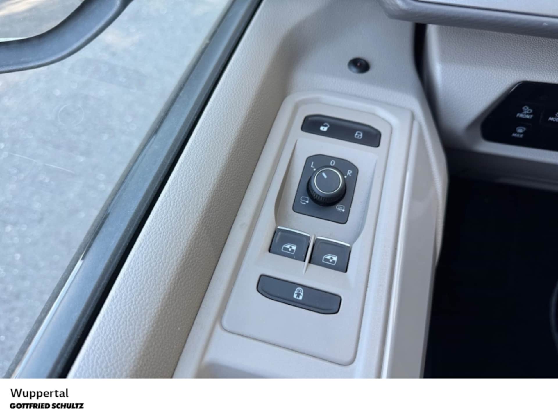 Volkswagen Multivan Style