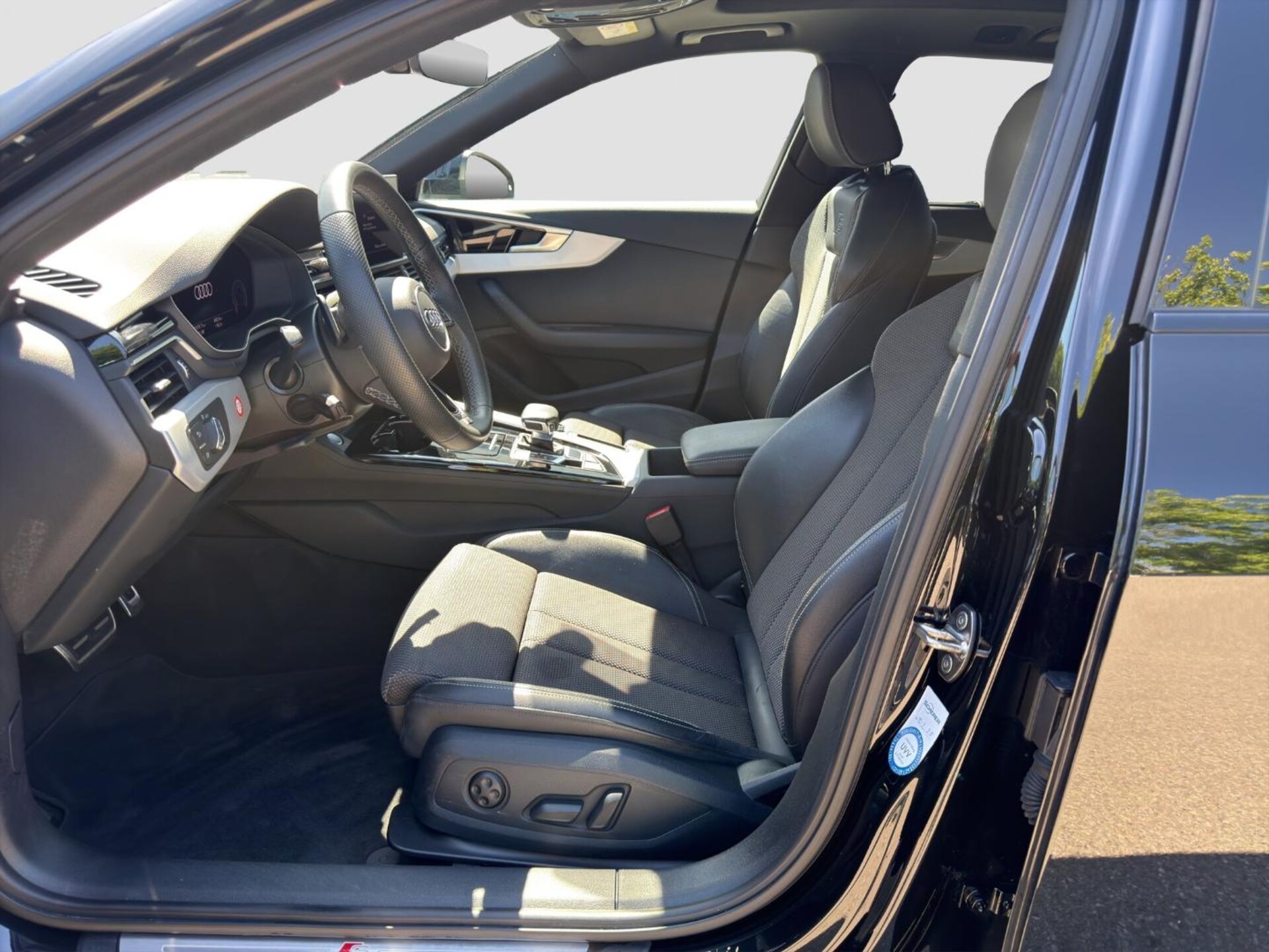 Audi A4 Avant S line