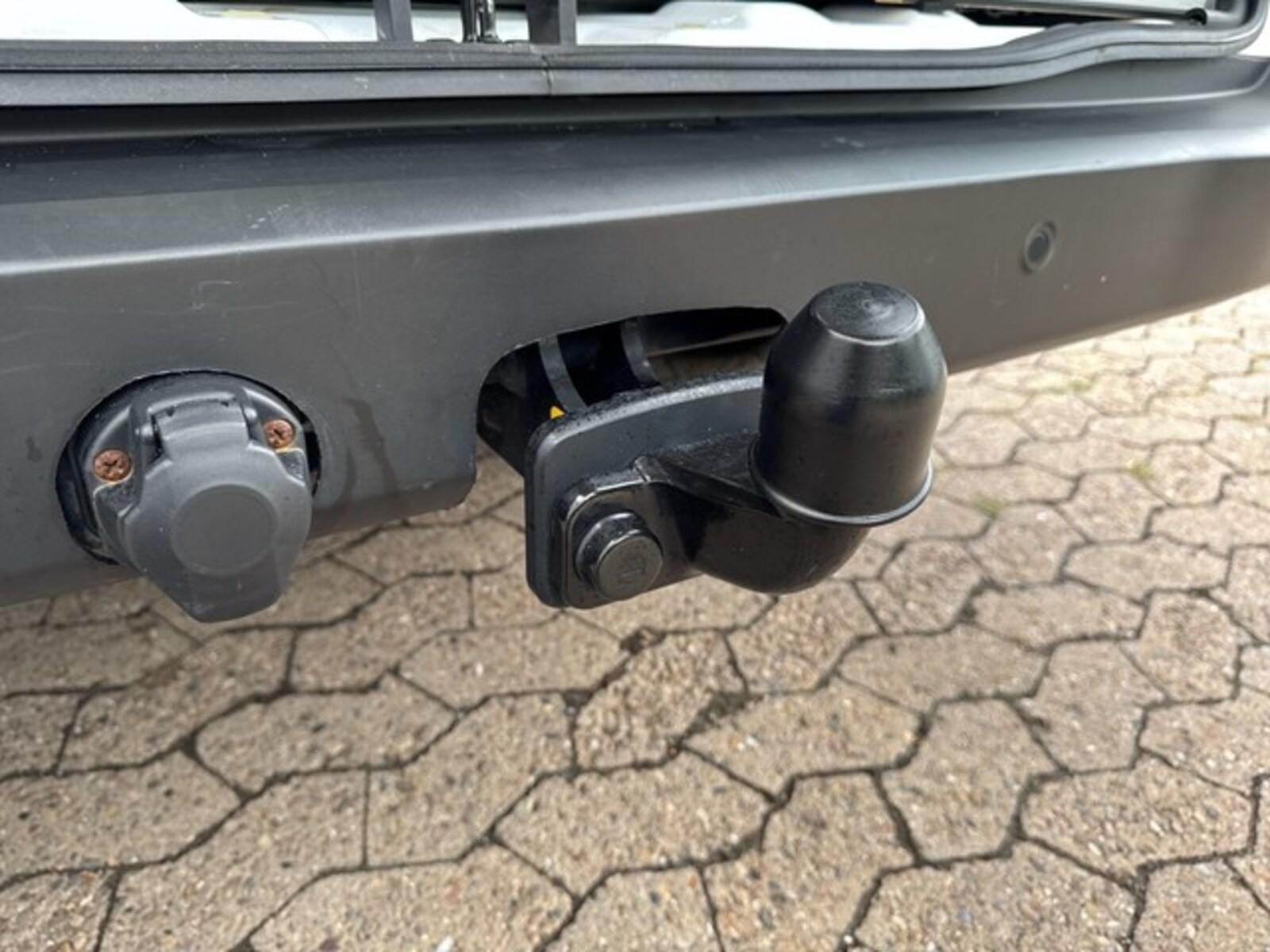 Volkswagen Transporter Kasten kurzer Radstand – Bild 12