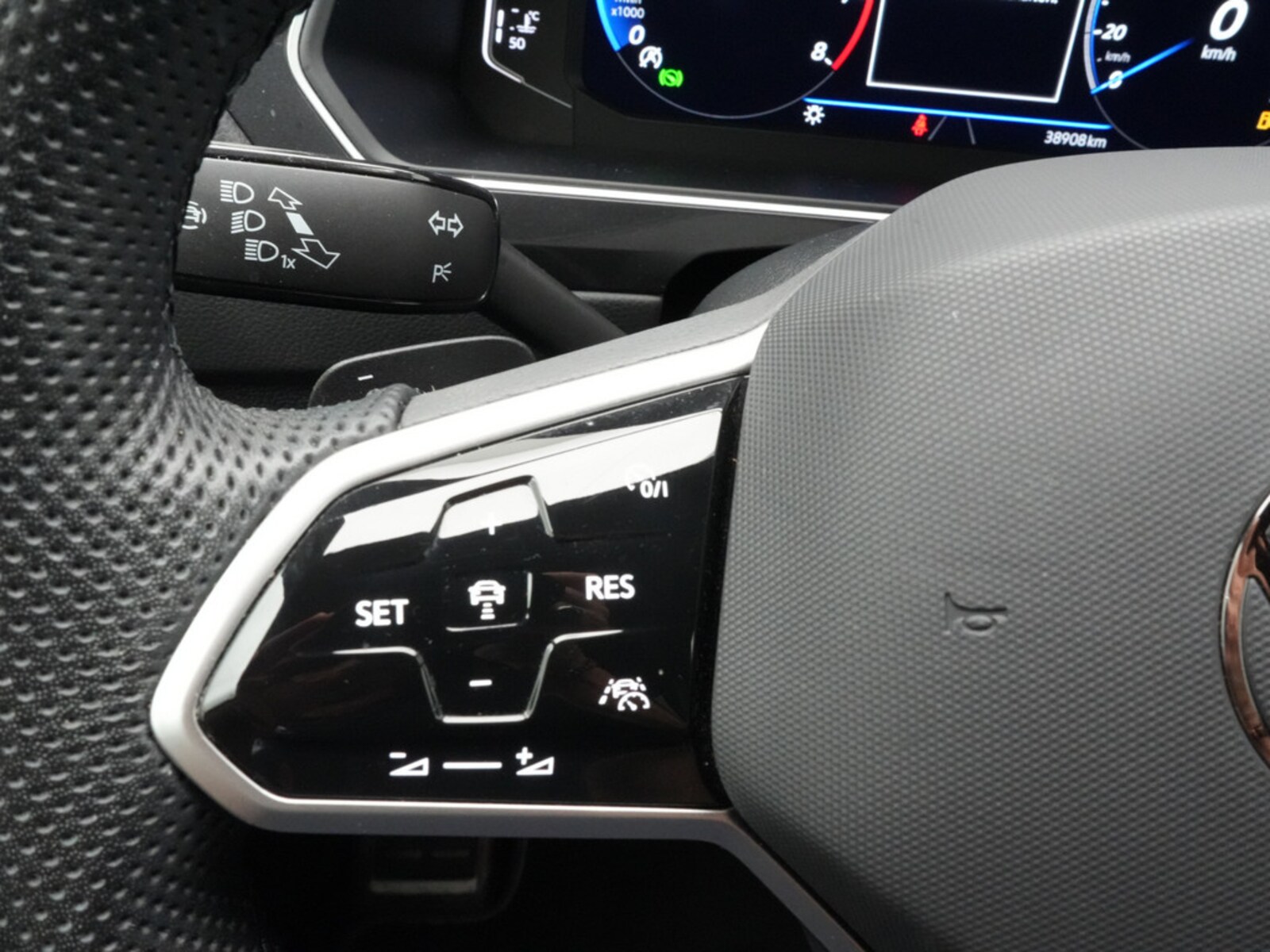 Volkswagen Tiguan – Bild 9