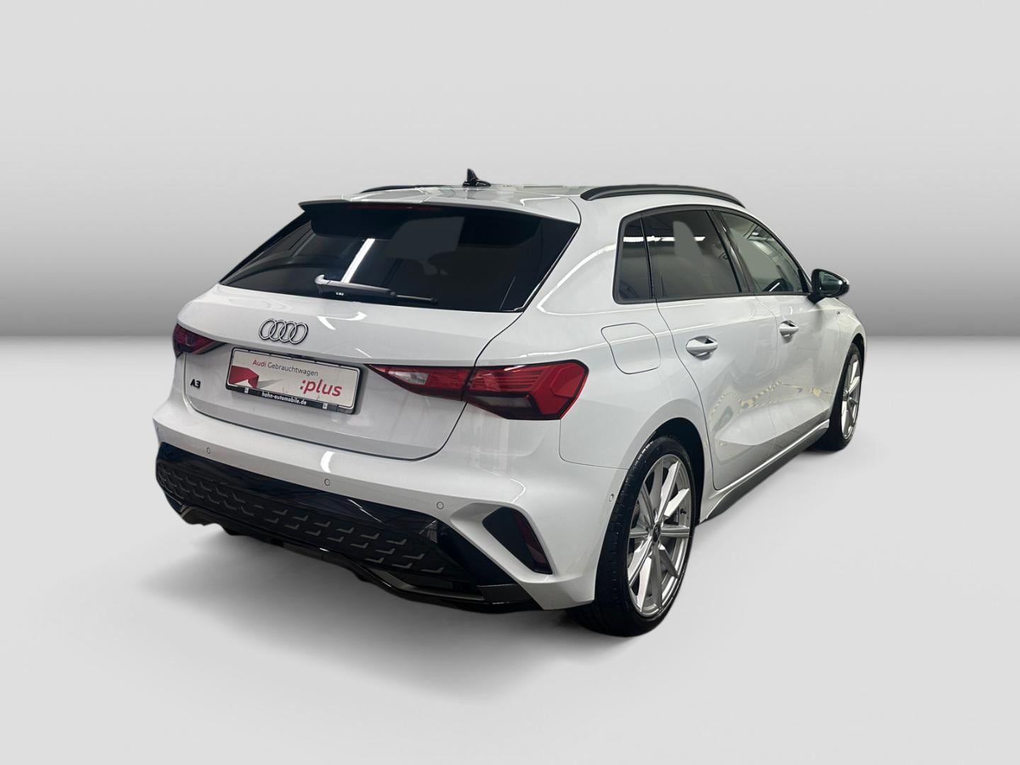 Bild über Audi A3 Sportback S line 35 TFSI S tronic - für weitere Informationen kontaktieren Sie den Audi Partner