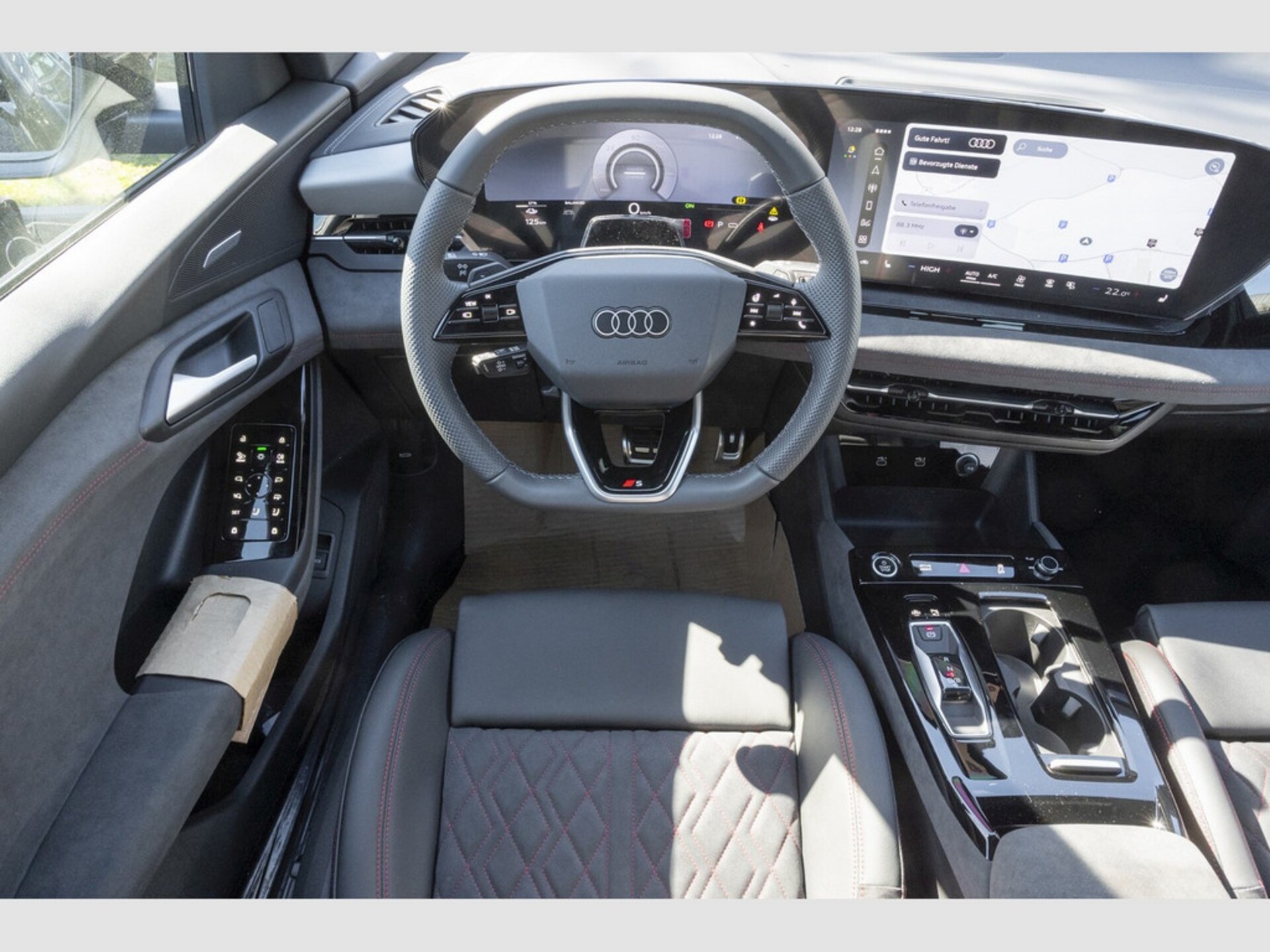 Audi Q6 SUV e-tron