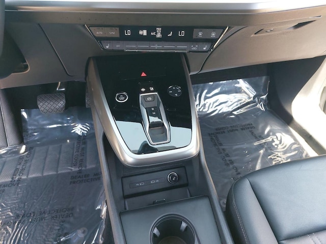 2023 Audi Q4 e-tron Premium - Photo 22