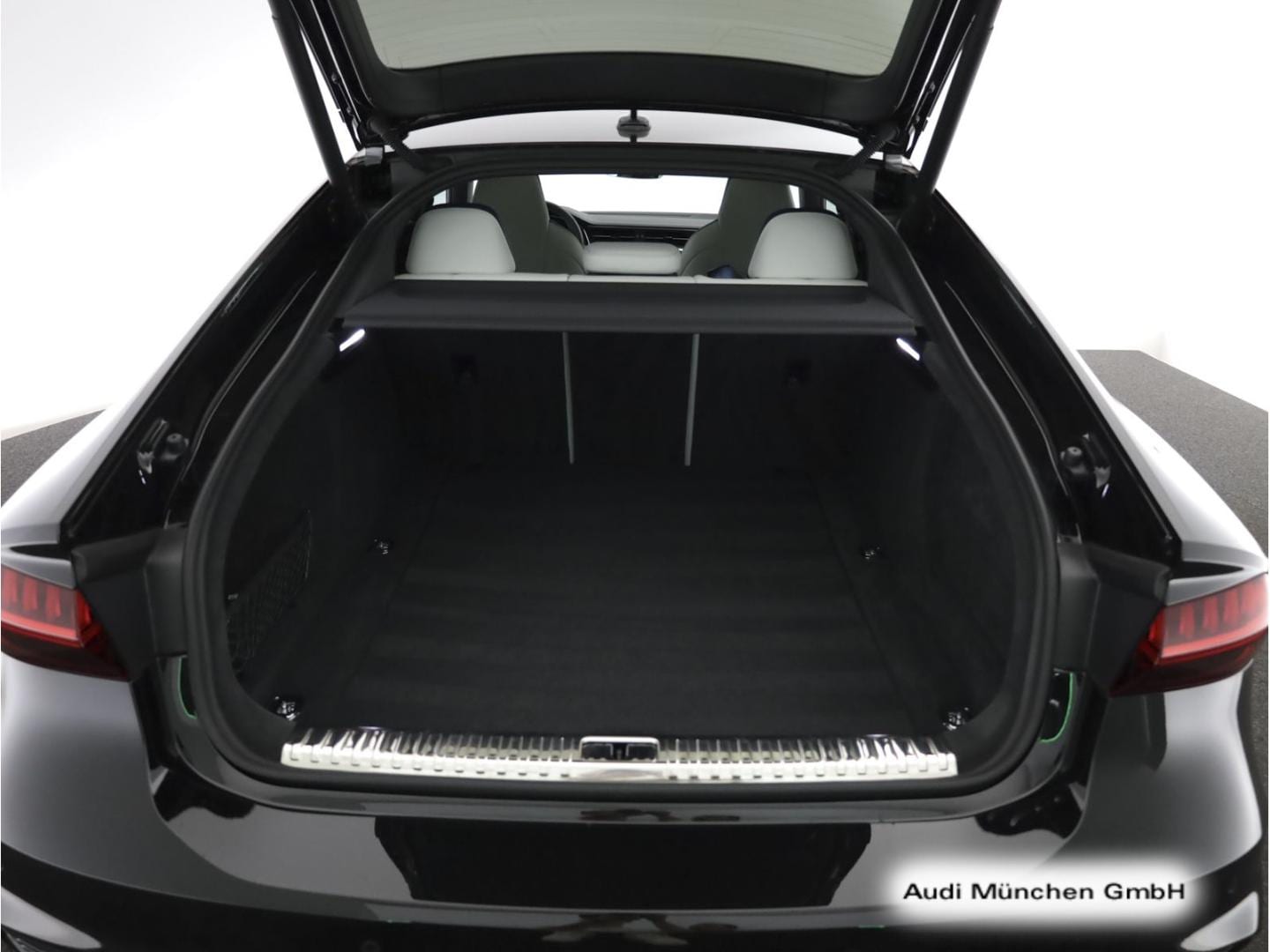 Bild über Audi A7 Sportback 55 TFSI quattro S tronic - für weitere Informationen kontaktieren Sie den Audi Partner