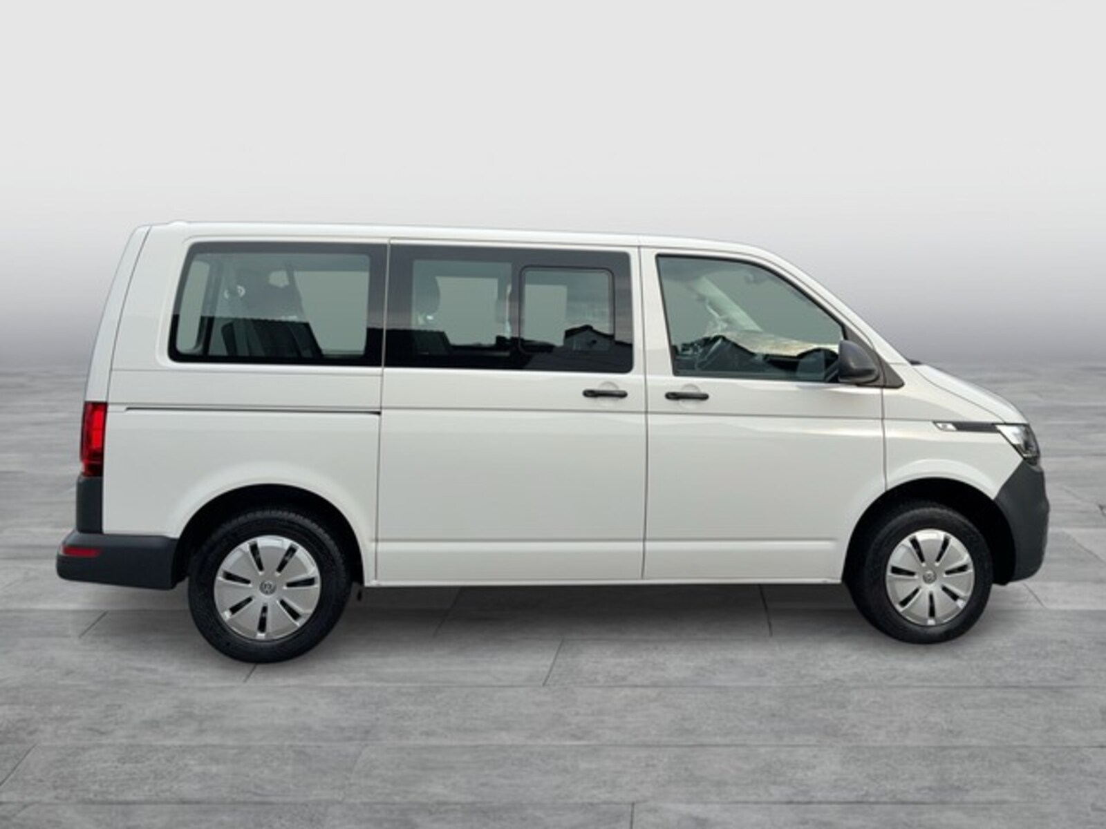 Volkswagen T6.1 Transporter Kombi kurzer Radstand – Bild 5