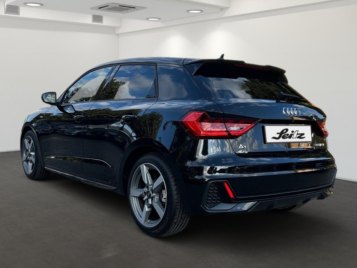 Bild über Audi A1 Sportback S line 30 TFSI S tronic - für weitere Informationen kontaktieren Sie den Audi Partner