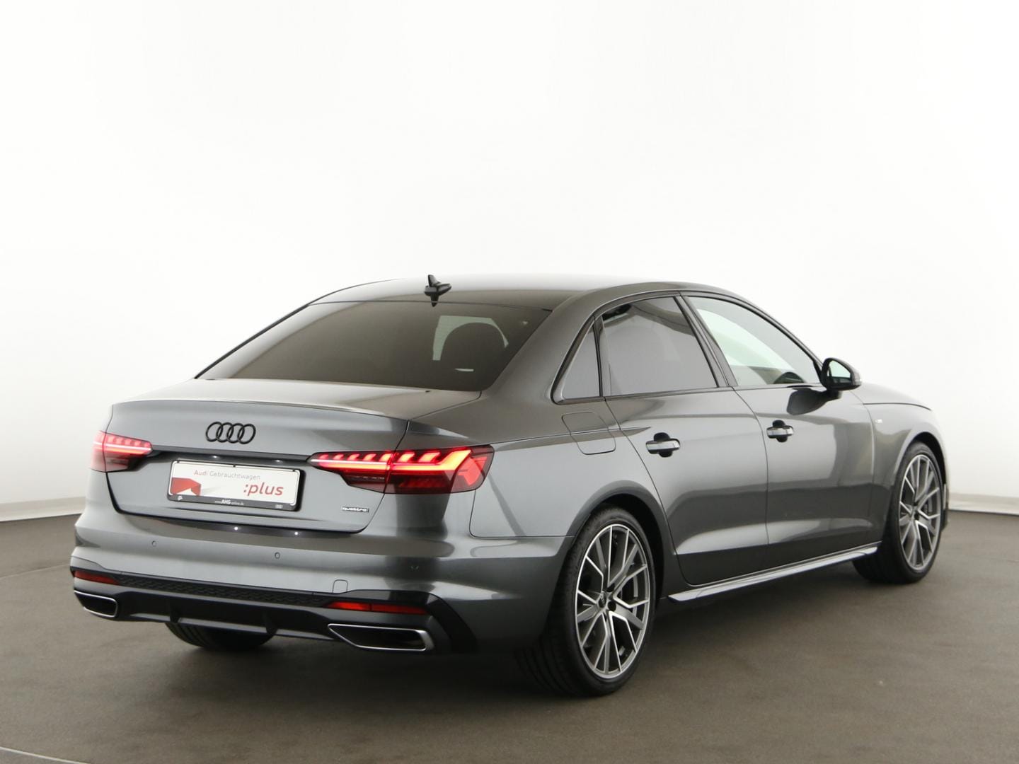 Bild über Audi A4 Limousine S line 45 TFSI quattro S tronic - für weitere Informationen kontaktieren Sie den Audi Partner