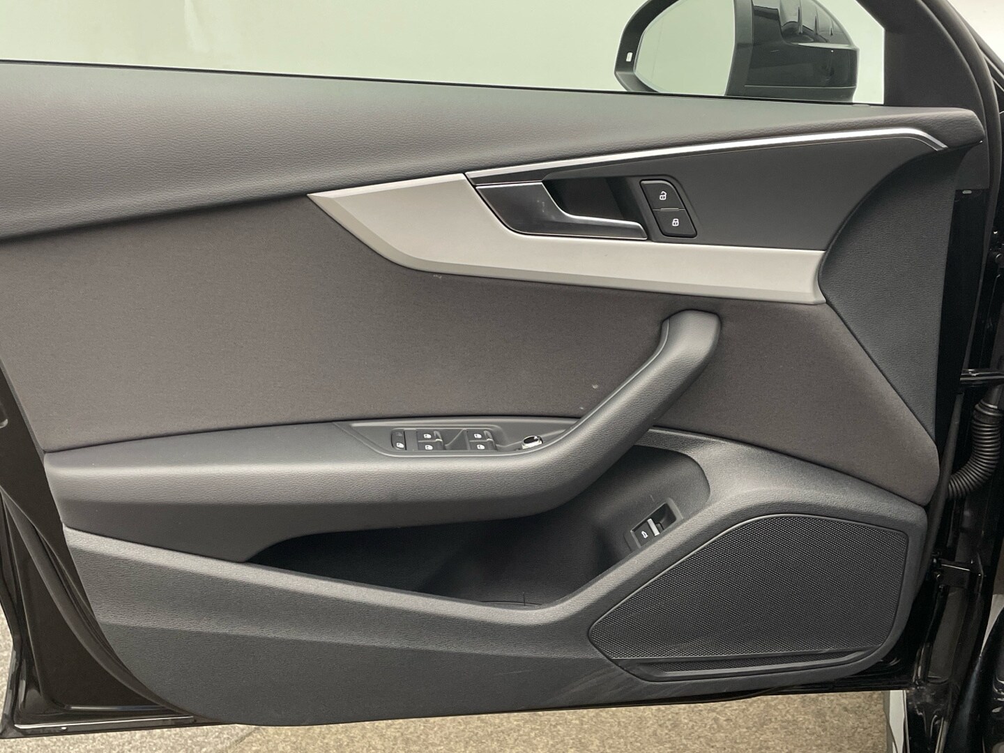 Image about Audi A4 Avant S line 45 TFSI quattro S tronic