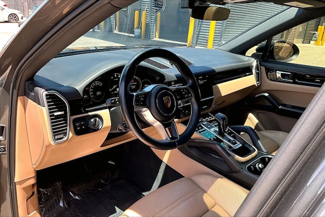 2020 Porsche Cayenne E-Hybrid Coupe