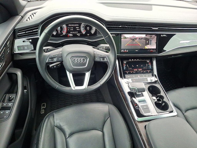 2023 Audi Q8