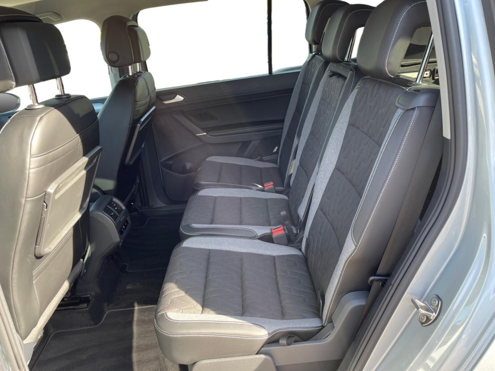 Volkswagen Touran – Bild 12
