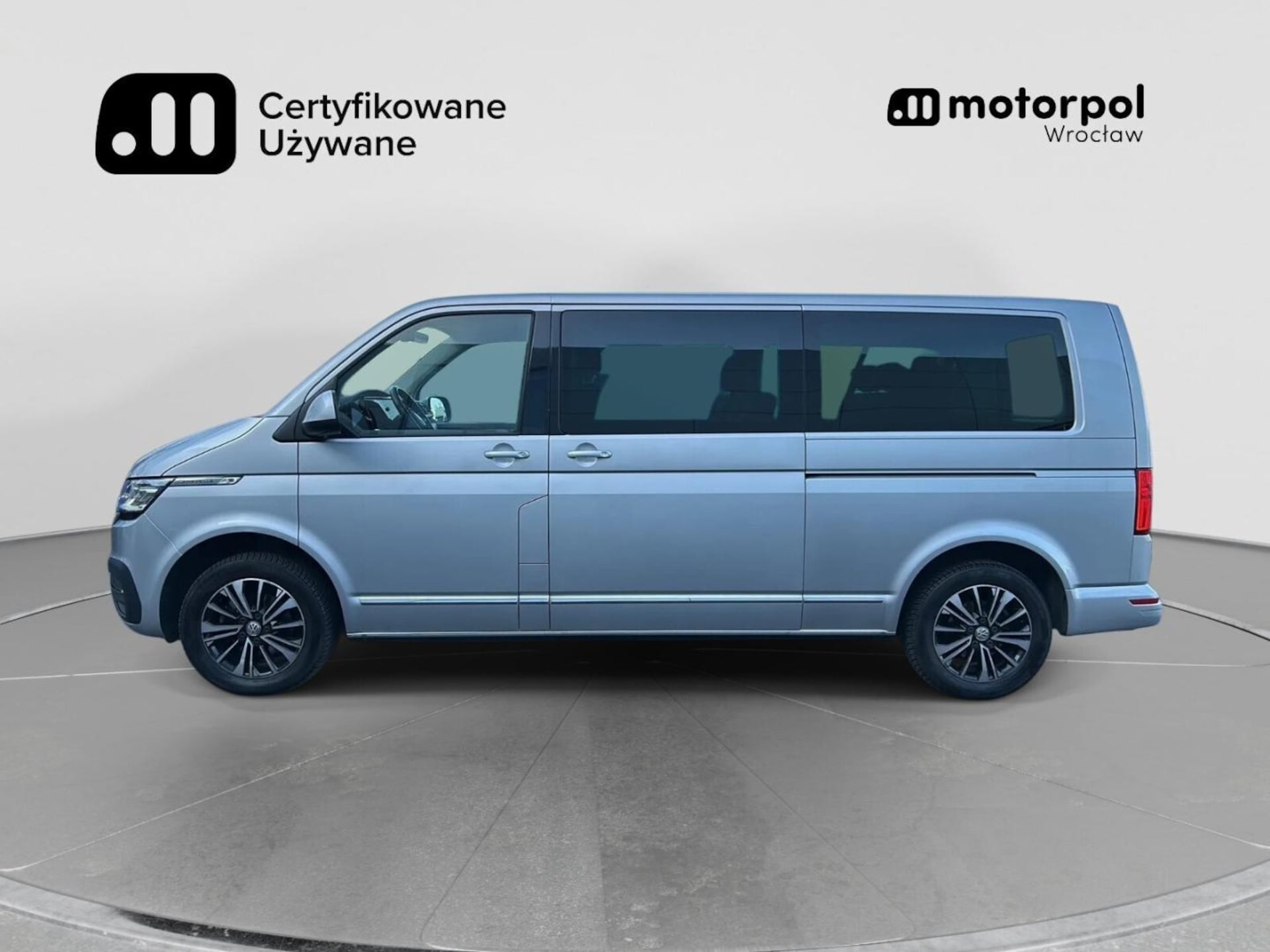 Volkswagen Caravelle 6.1 długi roztaw osi SE