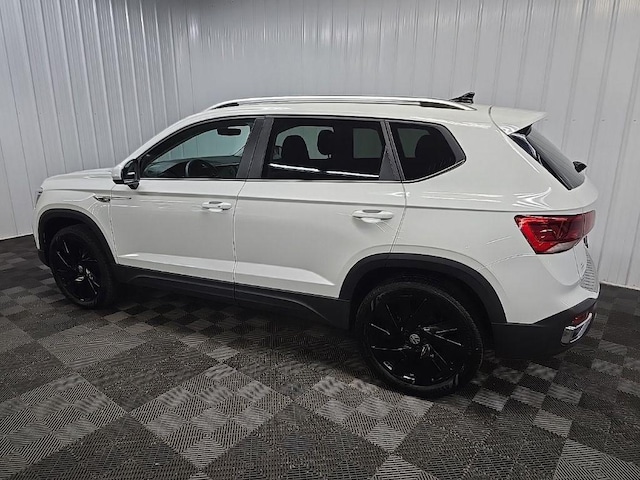 2024 Volkswagen Taos