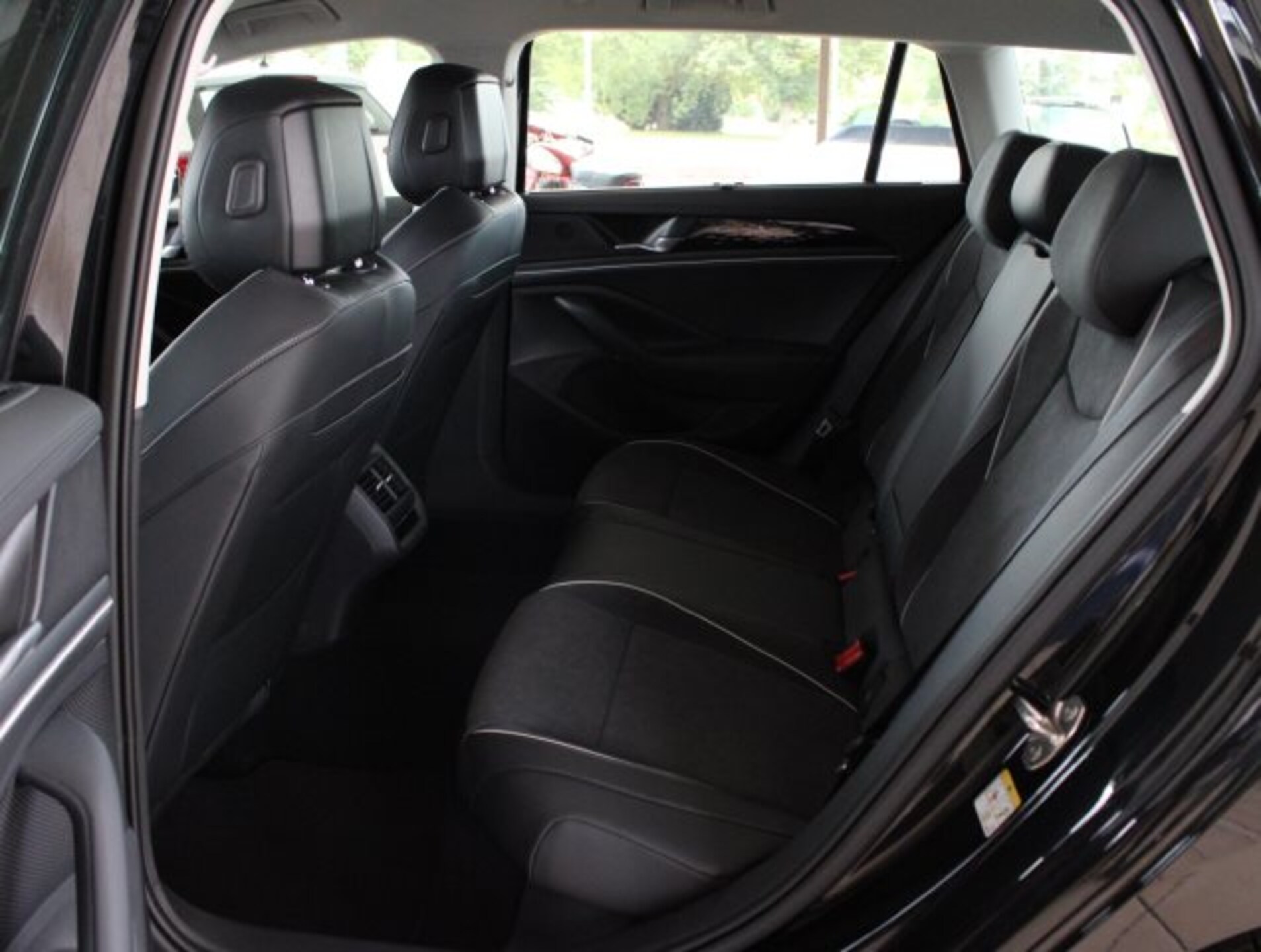 Volkswagen Passat Elegance