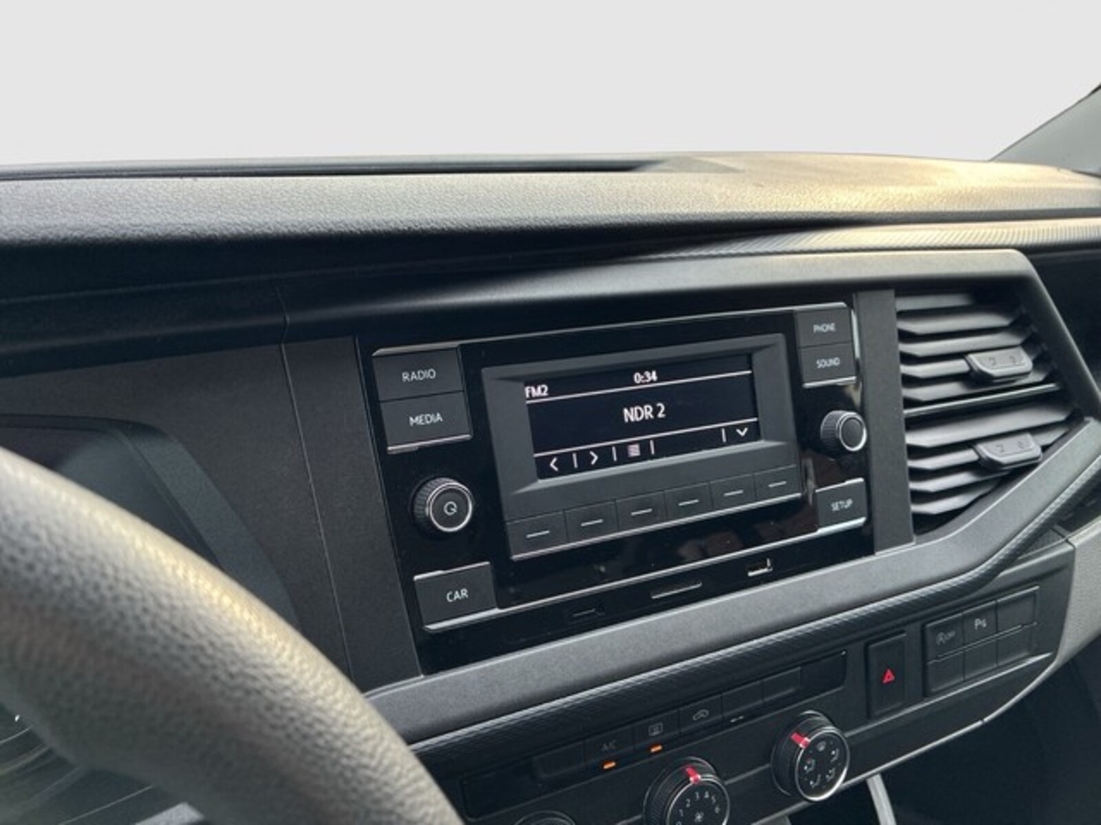 Volkswagen T6.1 Transporter Kombi kurzer Radstand – Bild 14