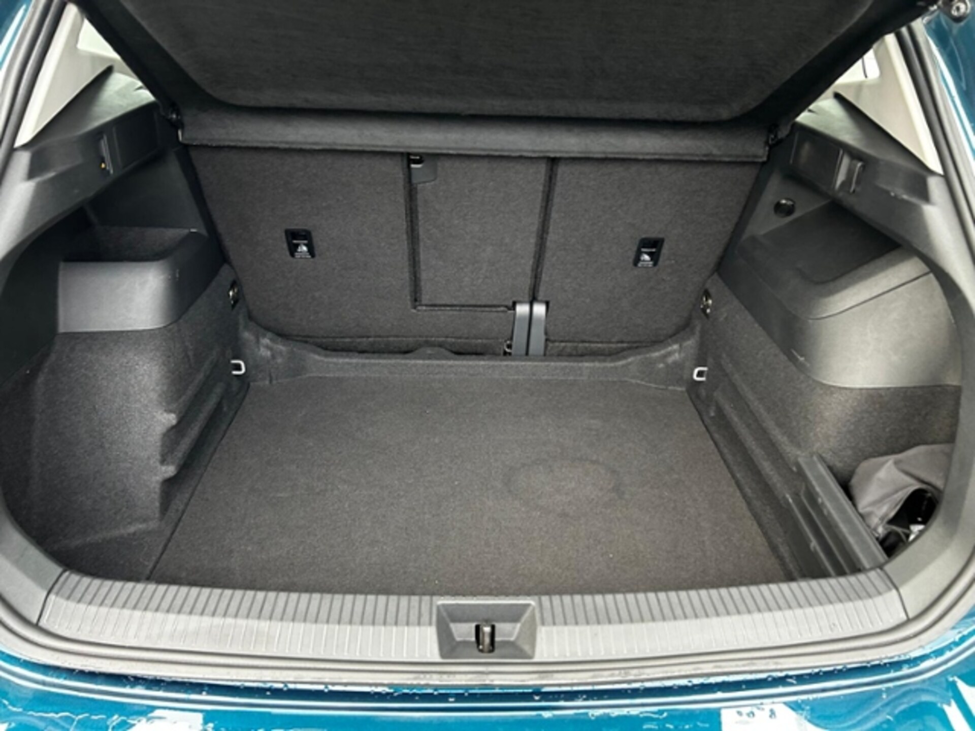 Volkswagen Tiguan Basis-Modell