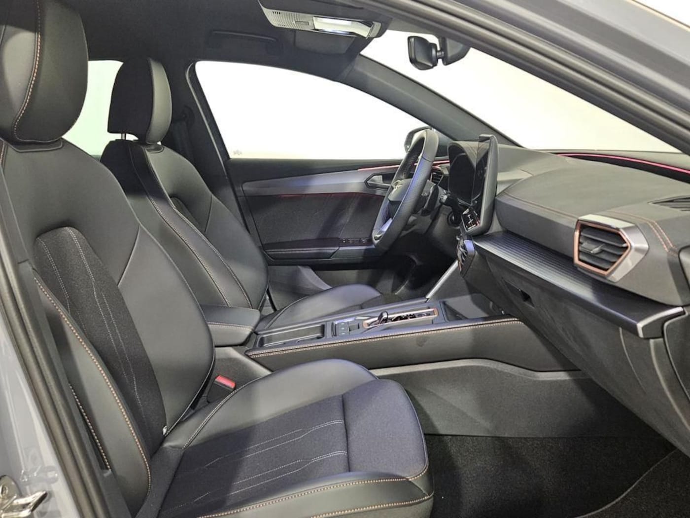 CUPRA Leon León 1.5 TSI e-Hybrid DSG 150 kW (204 CV) — photo 5