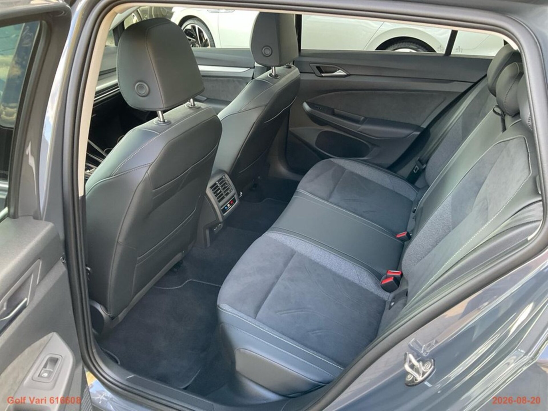 Volkswagen Golf Variant Style