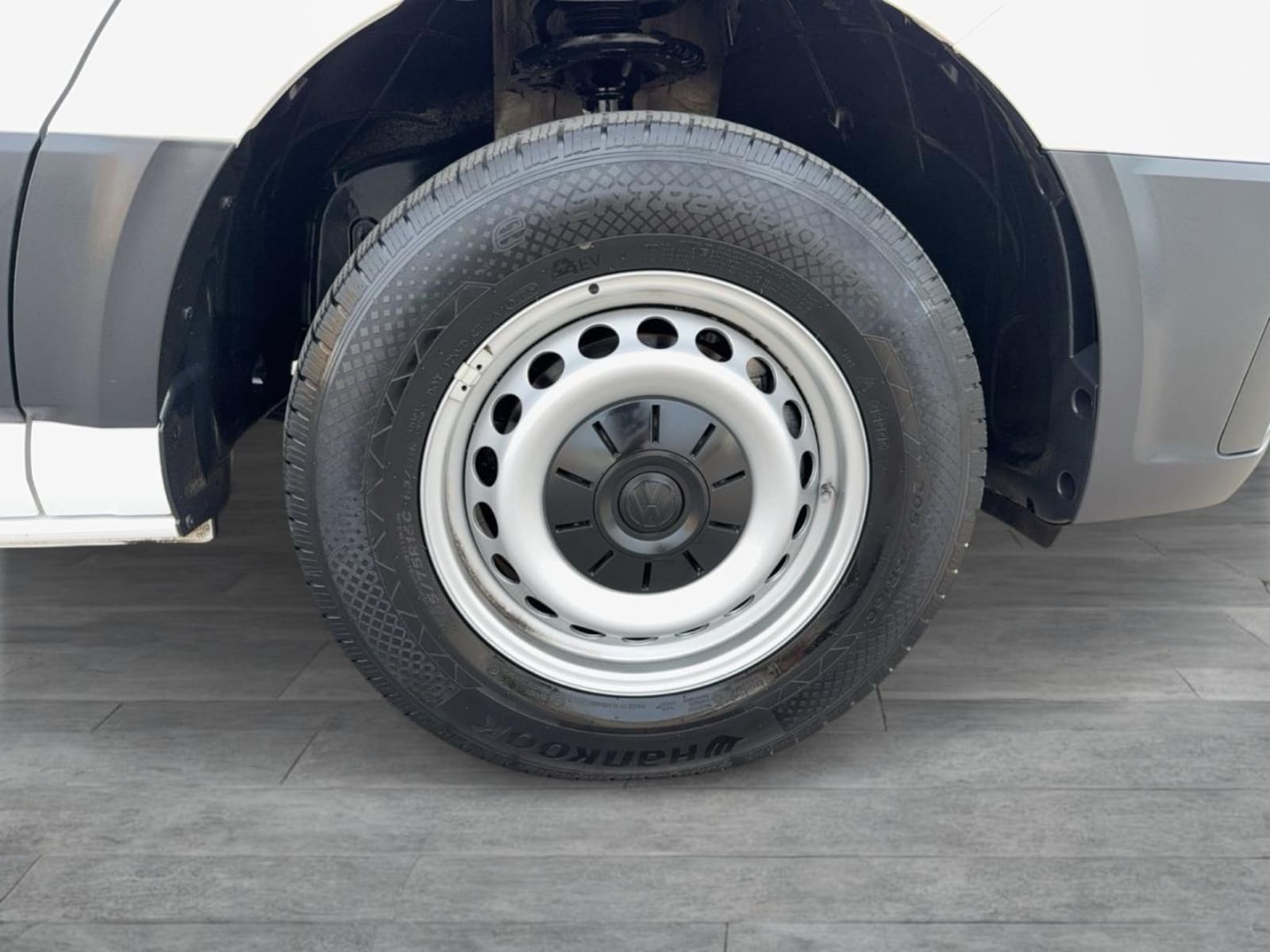 Volkswagen Crafter Kasten mittlerer Radstand – Bild 7