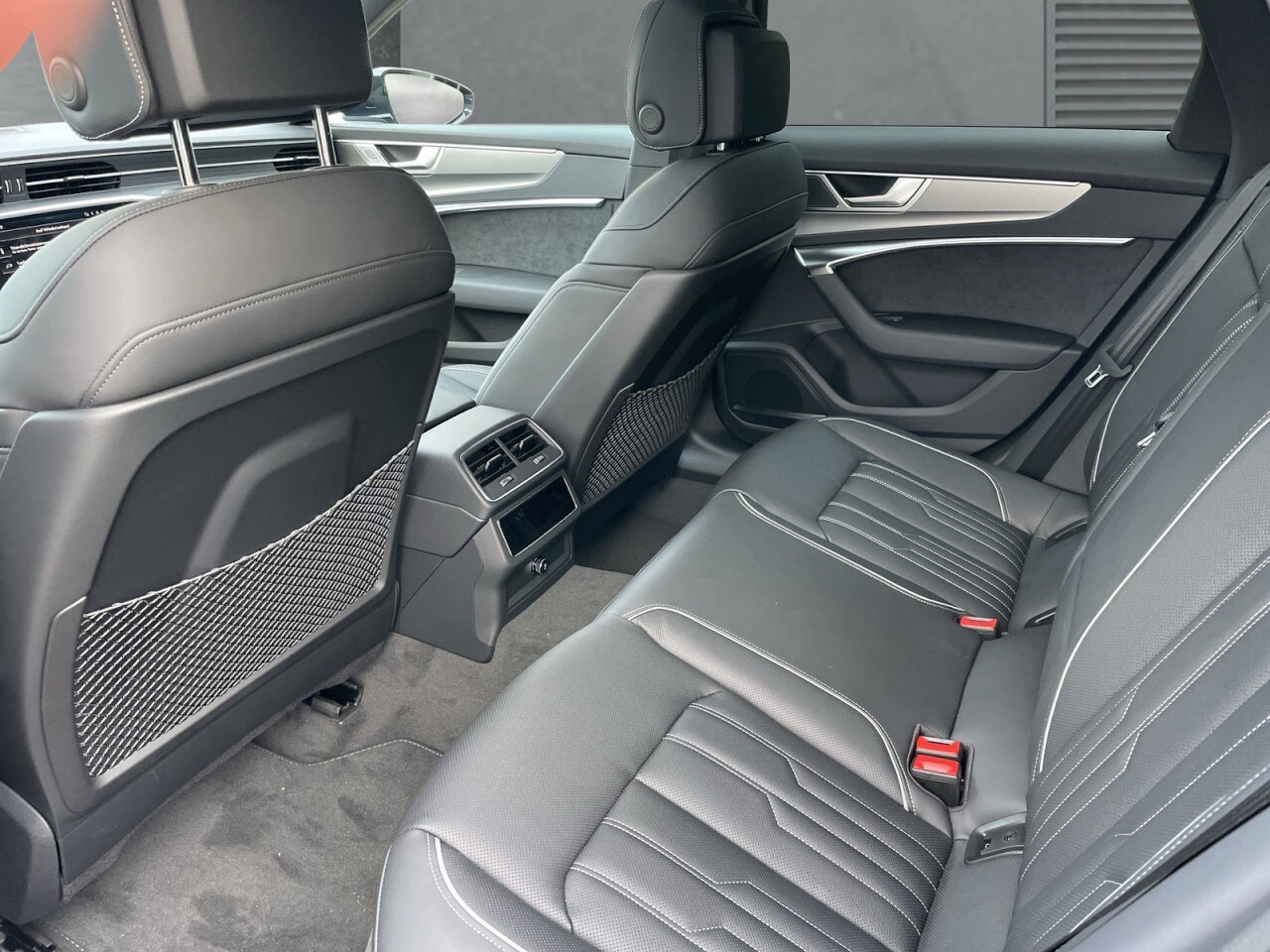 Image about Audi A6 Avant TFSI e S line 50 TFSI e quattro S tronic