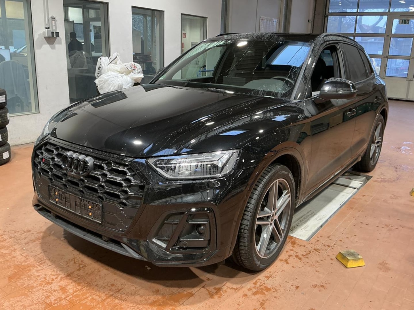 Bild über Audi SQ5 TDI tiptronic - für weitere Informationen kontaktieren Sie den Audi Partner