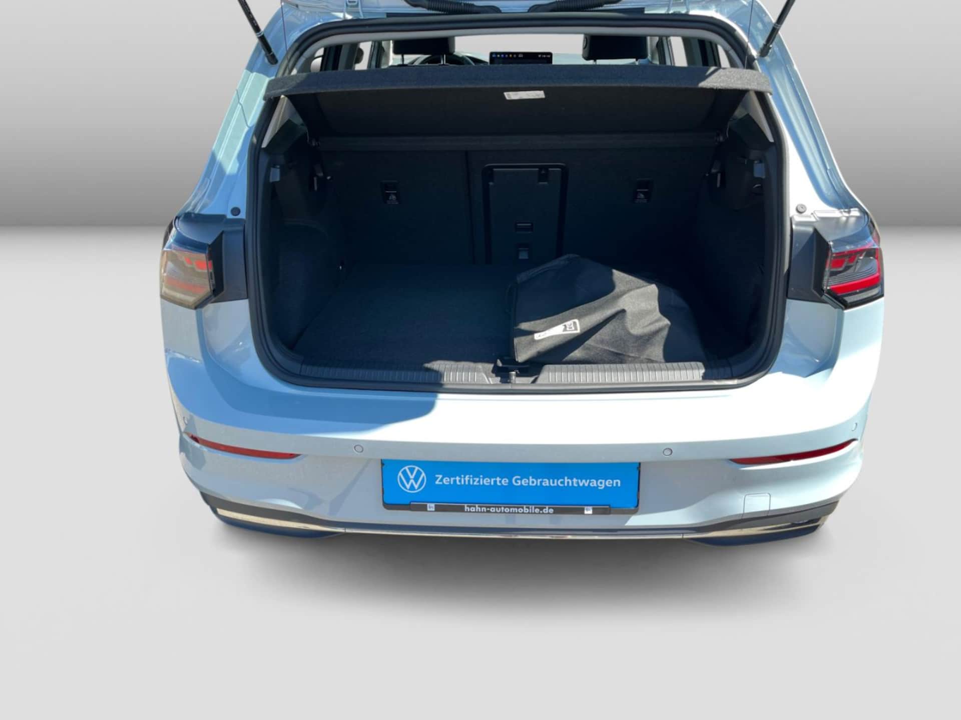 Volkswagen Golf Style