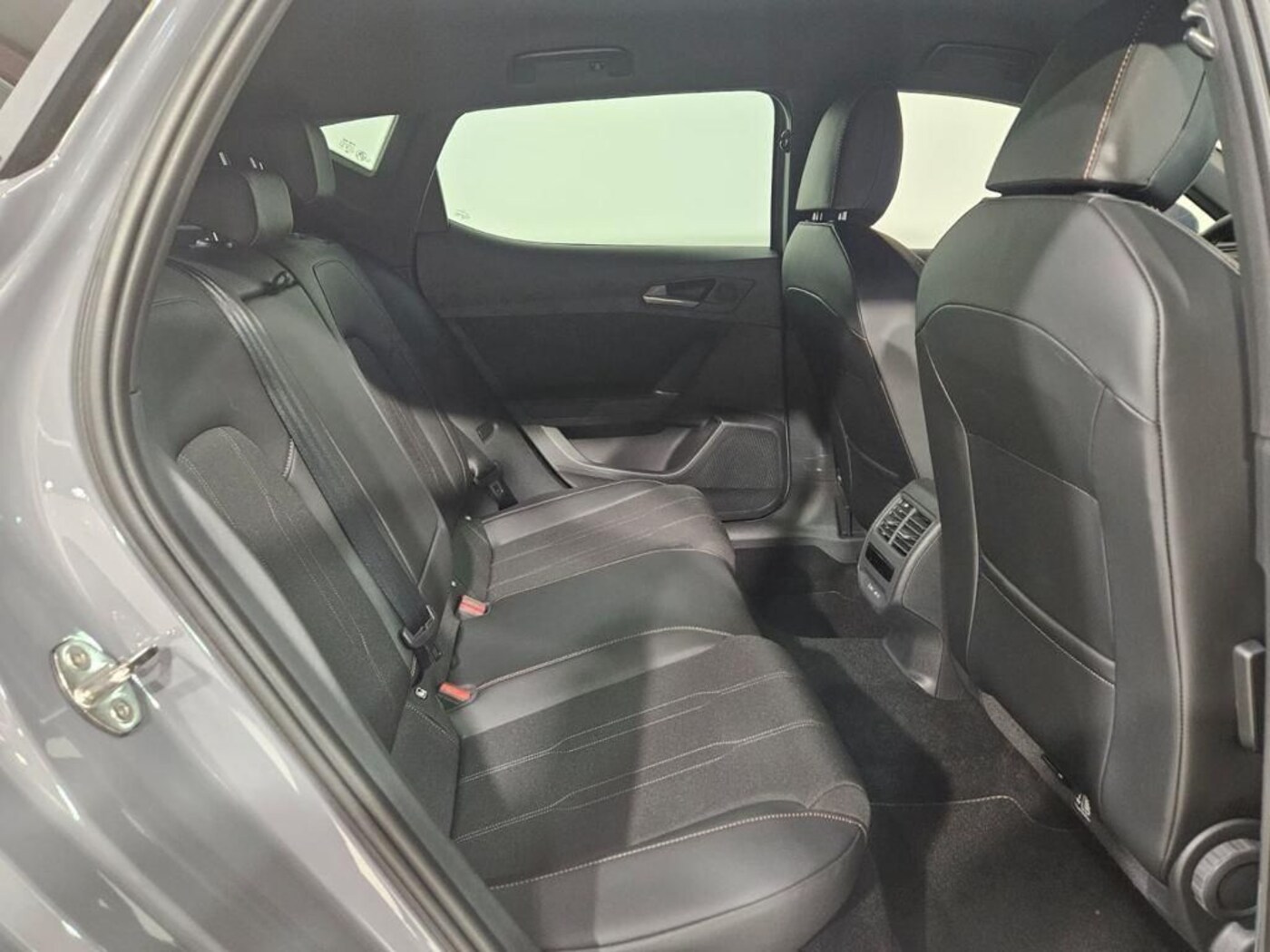 CUPRA Leon León 1.5 TSI e-Hybrid DSG 150 kW (204 CV) — photo 6