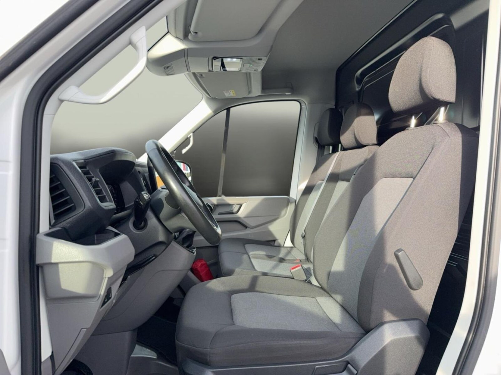 Volkswagen Crafter Kasten mittlerer Radstand – Bild 9