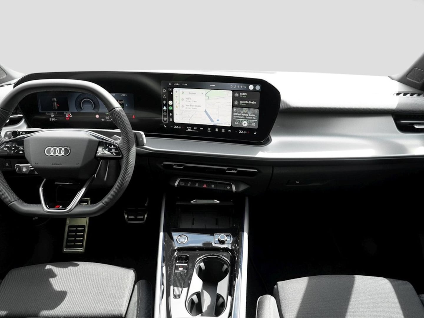 Bild über Audi Q3 SUV TFSI 110 kW S tronic - für weitere Informationen kontaktieren Sie den Audi Partner