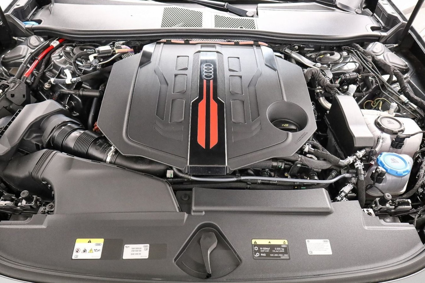 Bild über Audi S5 Limousine TFSI 270 kW S tronic - für weitere Informationen kontaktieren Sie den Audi Partner