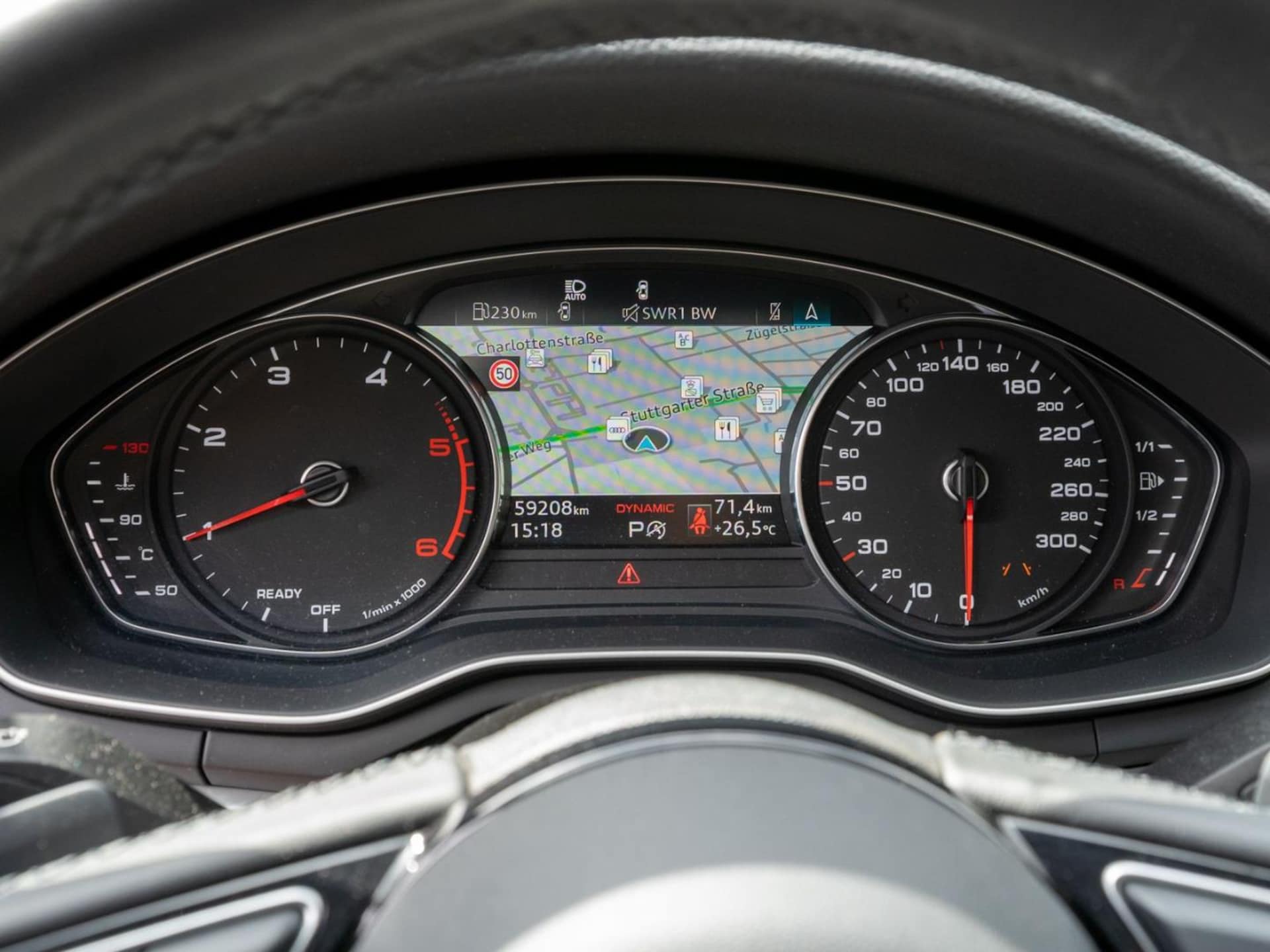 Audi A4 Avant S line