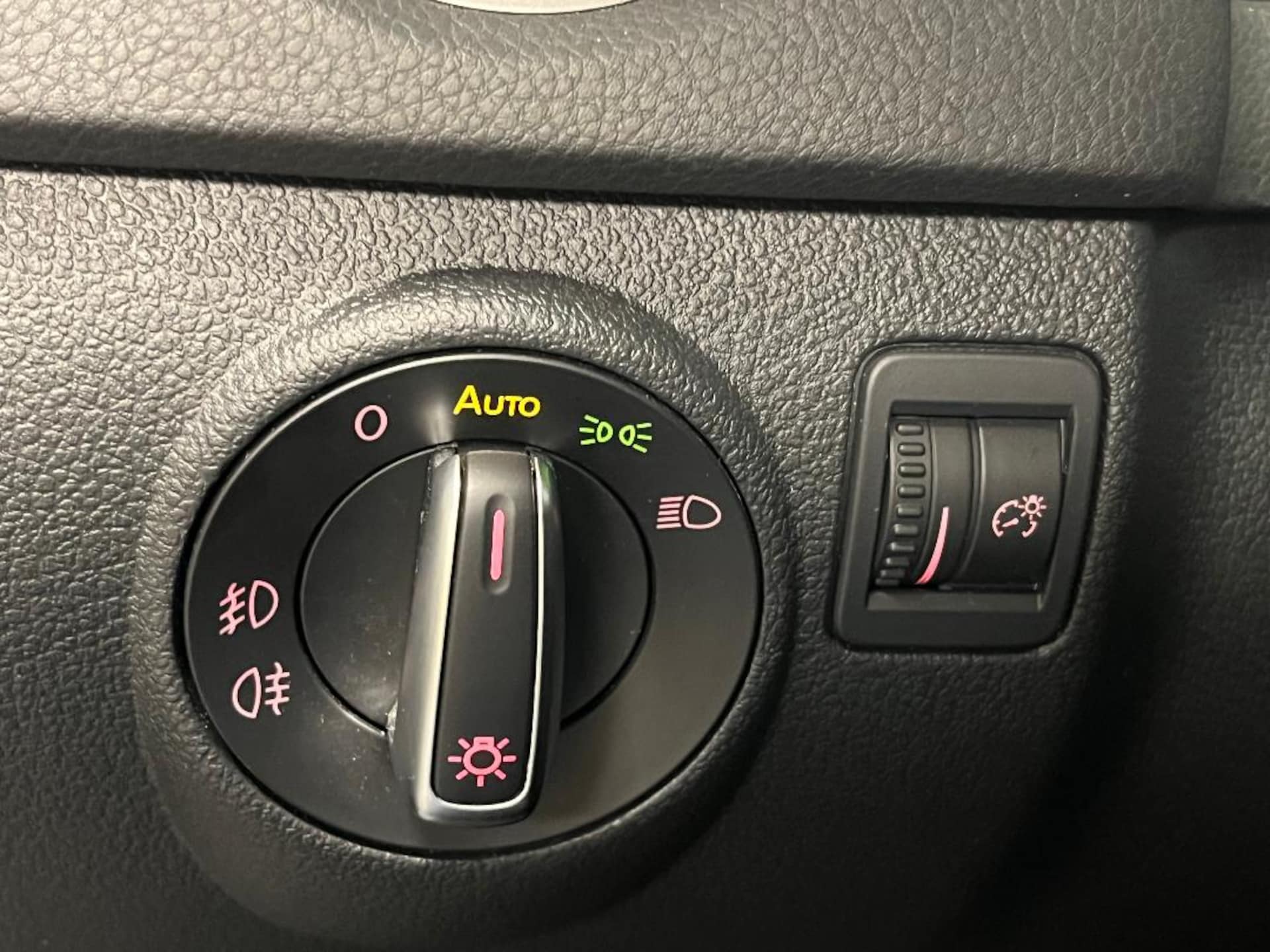 Volkswagen Tiguan LOUNGE Sport & Style
