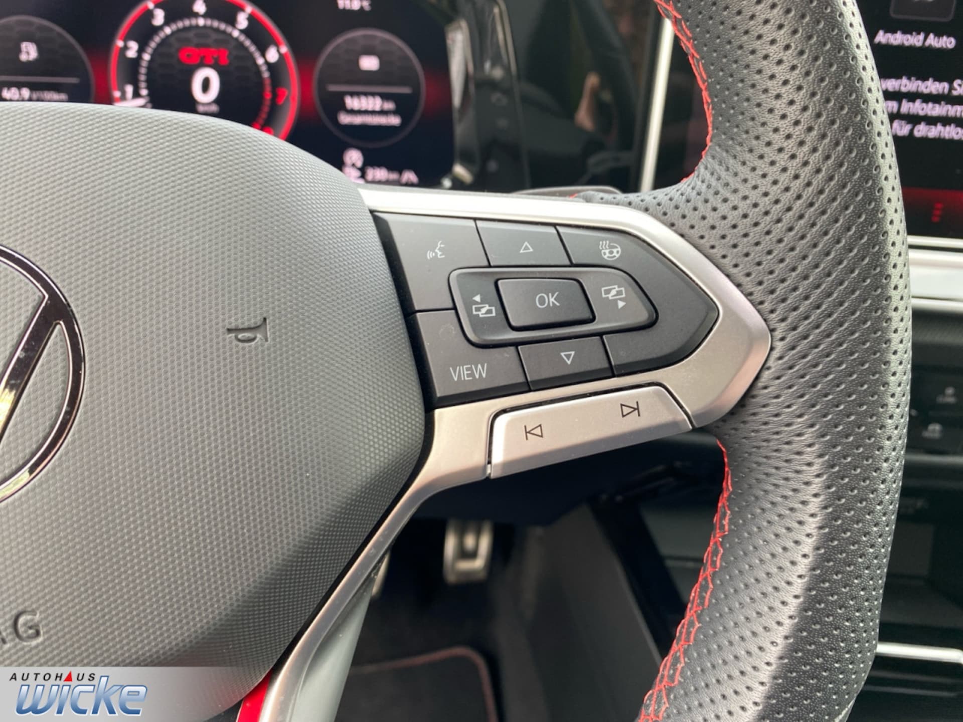 Volkswagen Golf GTI