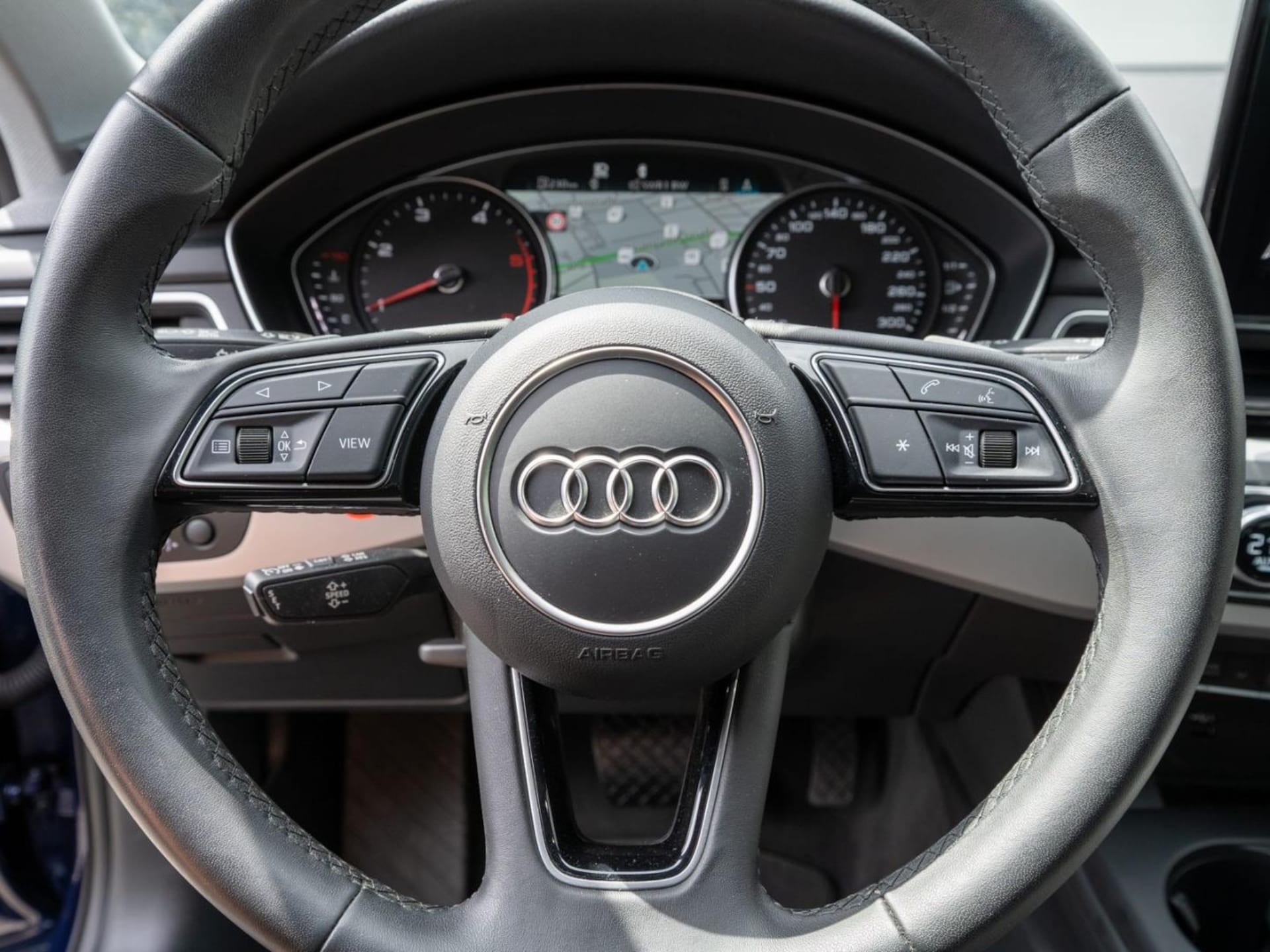 Audi A4 Avant S line