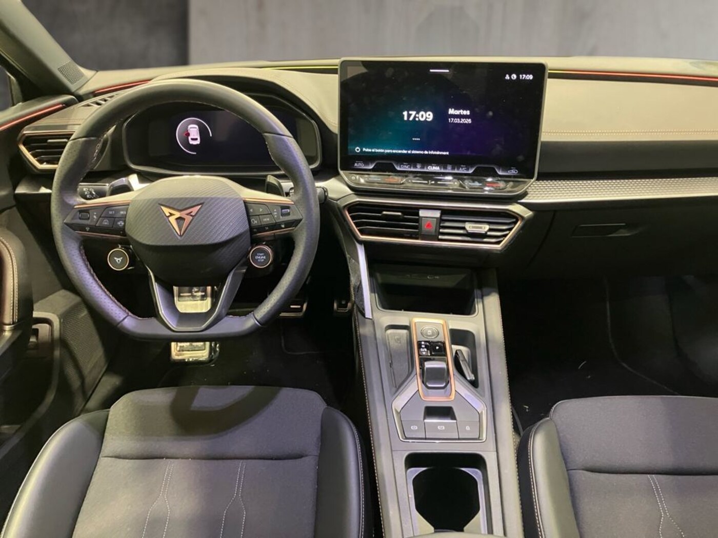 CUPRA Leon Sportstourer 1.5 eTSI DSG 110 kW (150 CV) — photo 4