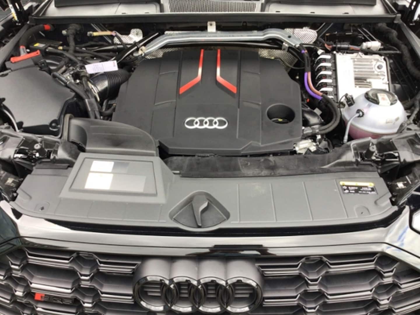 Bild über Audi SQ5 TDI tiptronic - für weitere Informationen kontaktieren Sie den Audi Partner