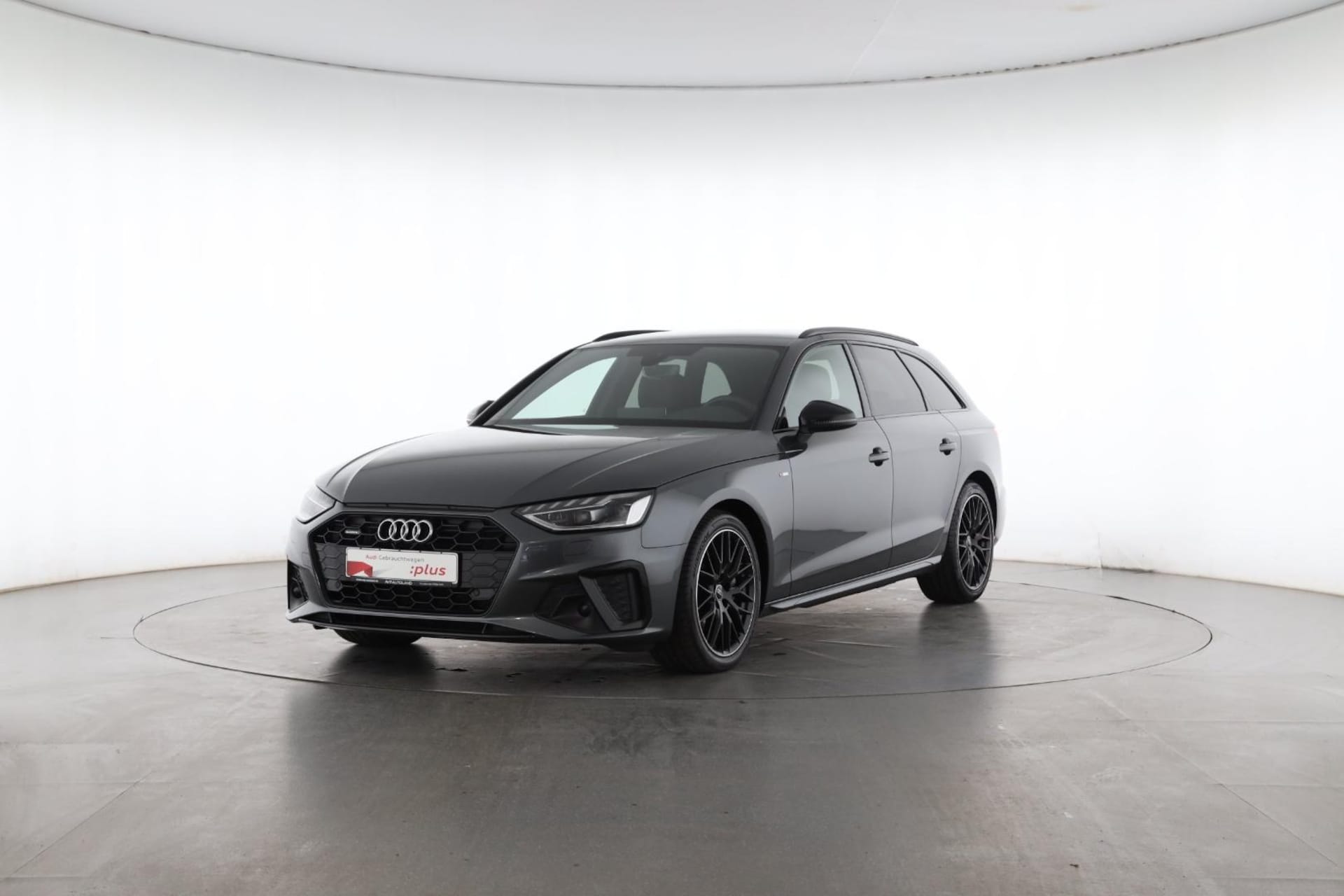Audi A4 Avant S line
