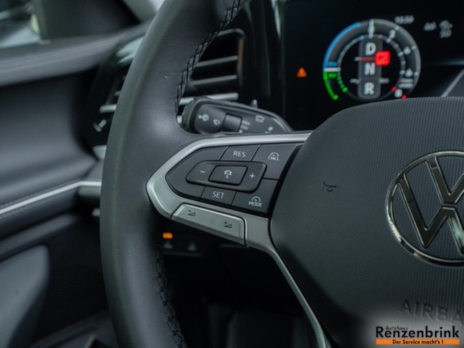 Volkswagen Passat – Bild 13