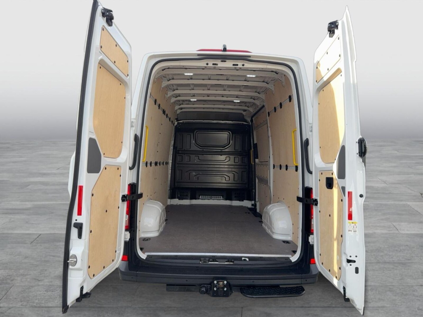 Volkswagen Crafter Kasten mittlerer Radstand – Bild 11