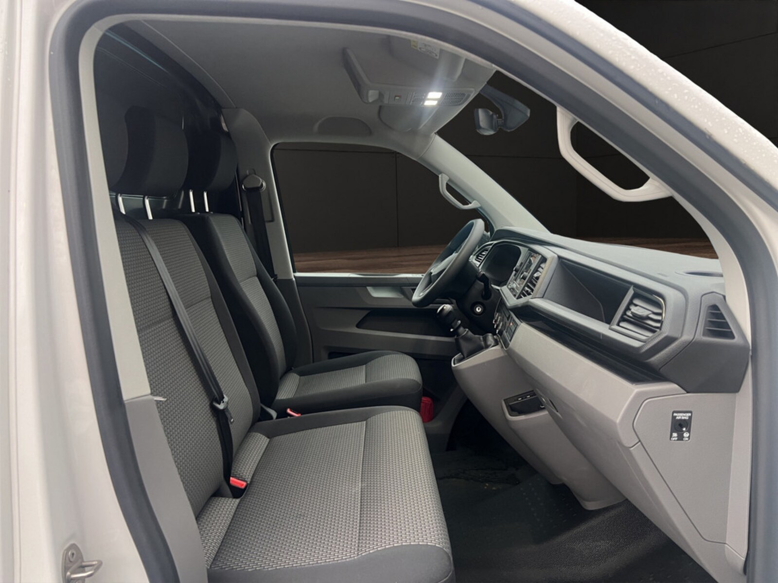 Volkswagen T6.1 Transporter Kasten langer Radstand – Bild 12