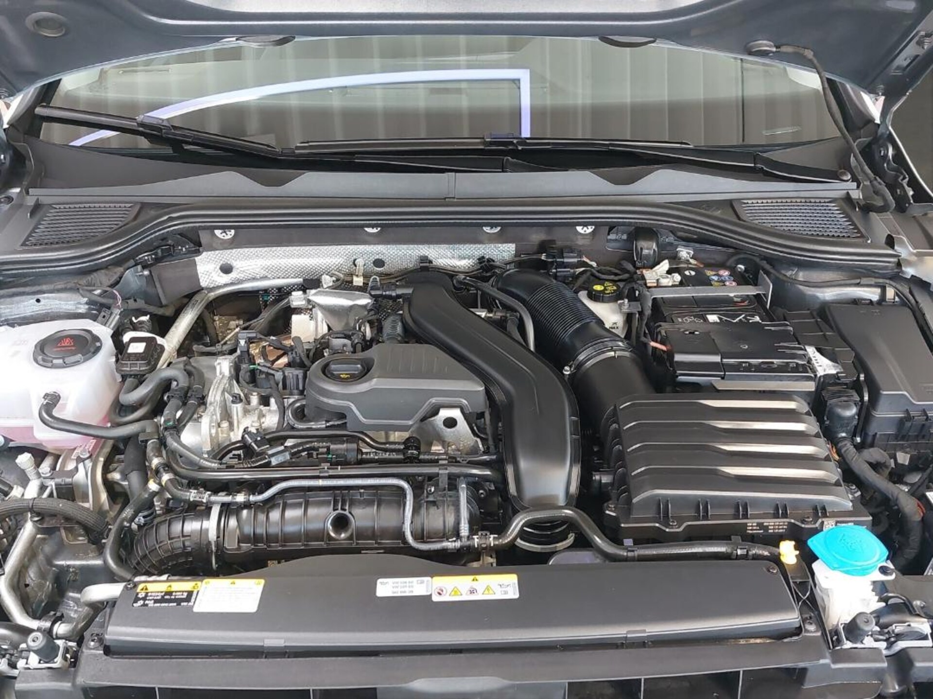 Volkswagen Golf Variant Life