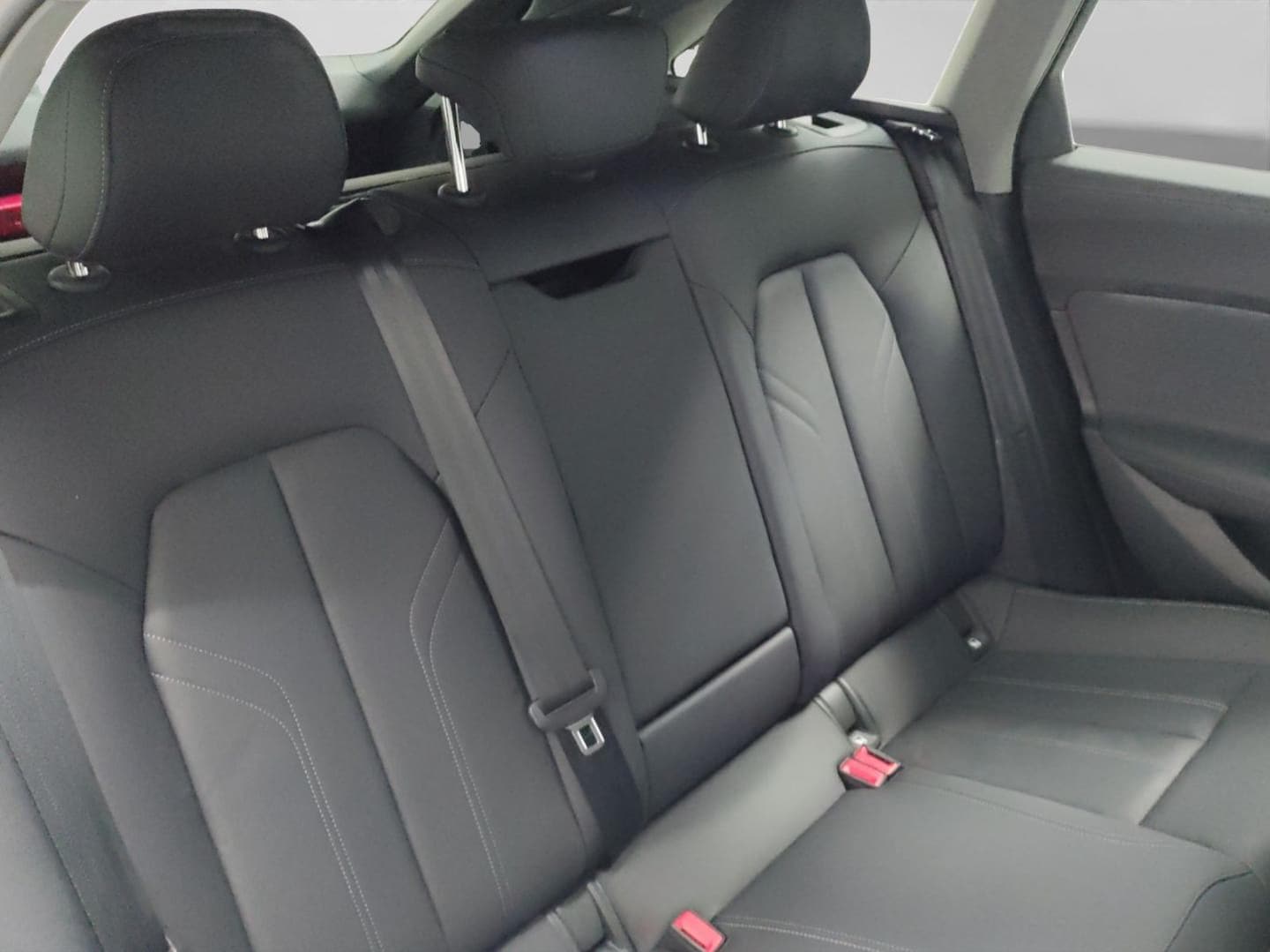 Bild über Audi A5 Avant TFSI quattro S tronic - für weitere Informationen kontaktieren Sie den Audi Partner